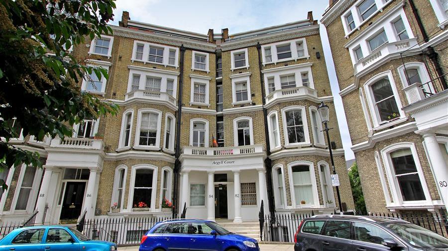 Flat for sale in Lexham Gardens, W8 featuring a lift (ref: 33857 ...