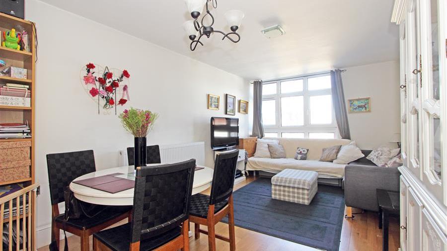 Flat To Rent In Woking Close Sw15 Ref 36763 Douglas