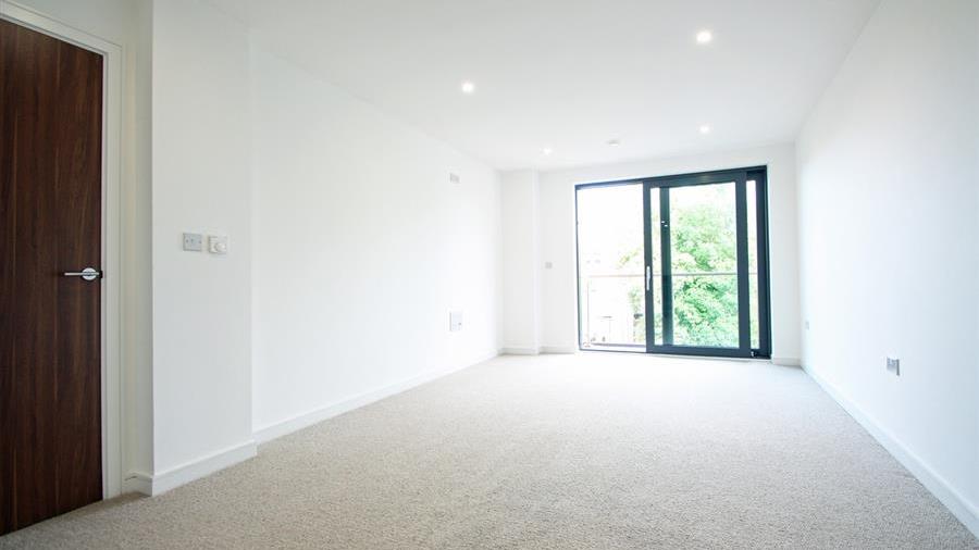 Flat To Rent In Putney Square Sw15 Featuring A Balcony A Porter A Gym And Underground Parking Ref 39164 Douglas Gordon