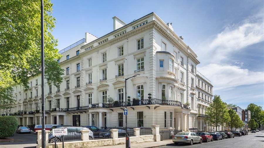 Flat for sale in Westbourne Terrace, W2 featuring a garden and off