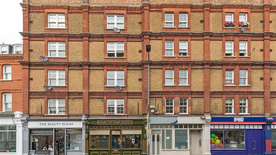 Flat For Sale In Dawes Road, Sw6 (ref: 52118) - Douglas & Gordon