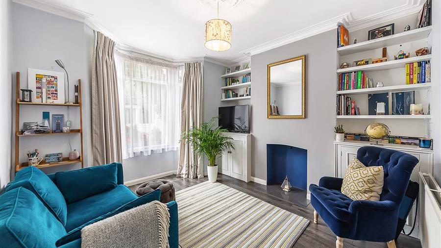 Flat for sale in Rowena Crescent, SW11 (ref 54886) Douglas & Gordon