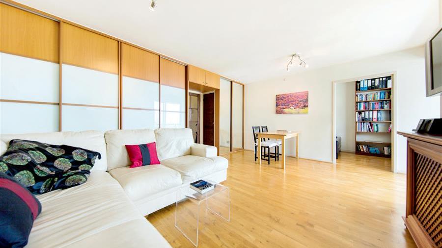 Flat To Rent In Kensington Heights Campden Hill Road W8 Featuring A Balcony A Porter And A Lift Ref 59393 Douglas Gordon