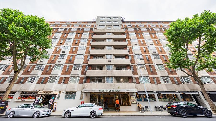 Flat for sale in Sloane Avenue, SW3 (ref: 68820) - Douglas & Gordon